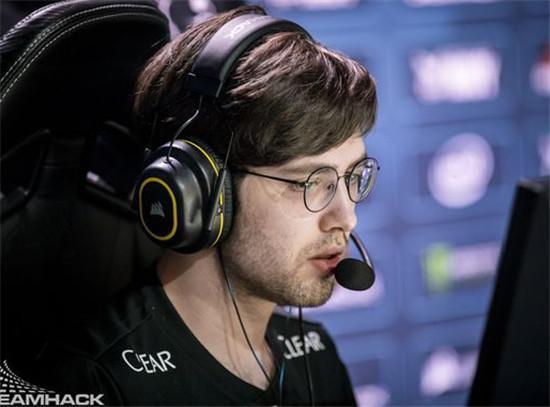 LPL 常规赛每日 TOP5： xqw 主宰岩石阵