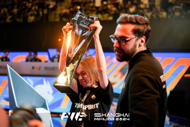 IG公布LPL夏季赛大名单，那个男人将暂时缺席