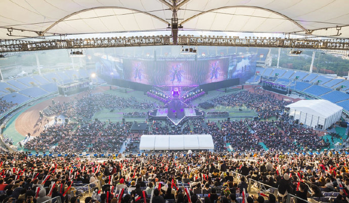 神降临！ Zeus 奥拉夫再次横扫街道，SMK克烈无用， Hanwha Life Esports 晋级决赛