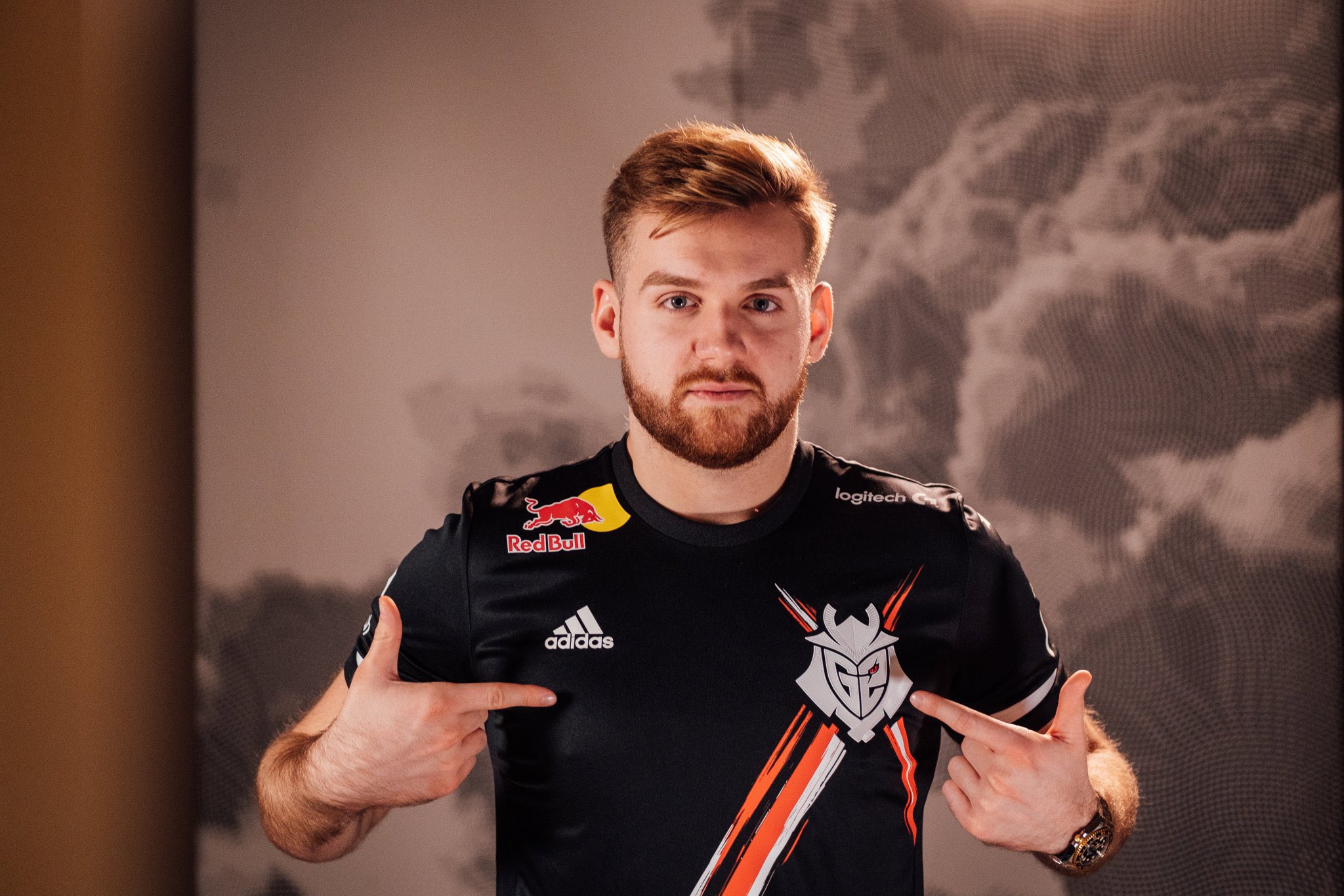 BLG官宣新赛季阵容：Uzi复出加盟